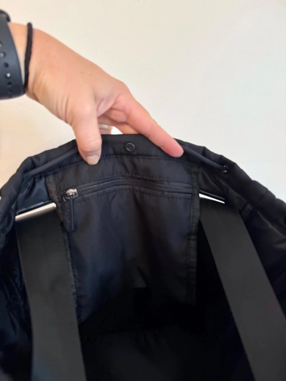 BEYOND YOGA Black Convertible Gym Bag Backpack Drawstring Tote Shoe Compartment